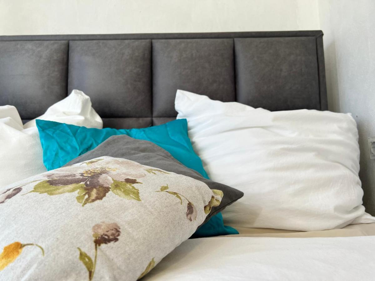 Geroweiher Doppelbettzimmer Moenchengladbach Stadtmitte Buitenkant foto